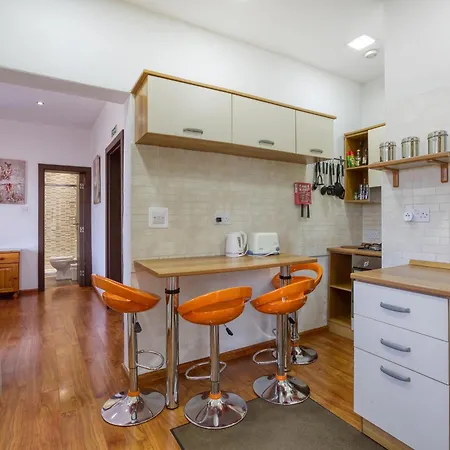 Апартаменты Spacious 2br With Large, Private Sun Terrace By 360 Estates Ta Xbiex