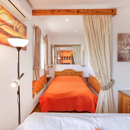 Spacious 2br With Large, Private Sun Terrace By 360 Estates