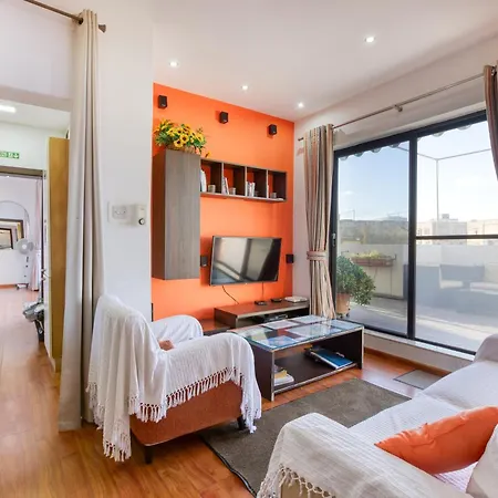 Spacious 2br With Large, Private Sun Terrace By 360 Estates