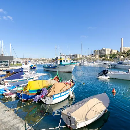 Διαμέρισμα Spacious 2br With Large, Private Sun Terrace By 360 Estates *