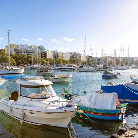Appartement Spacious 2br With Large, Private Sun Terrace By 360 Estates *